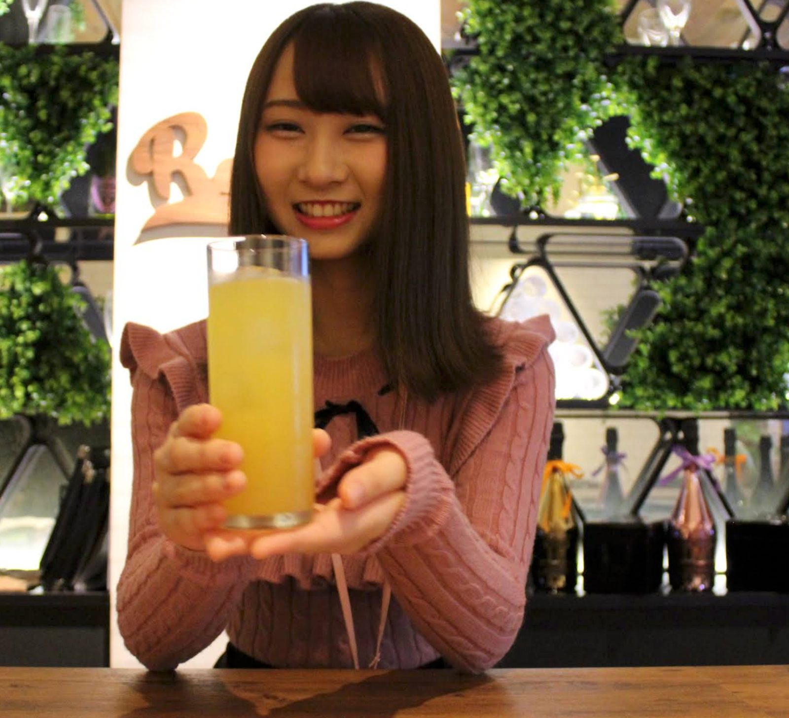 GIRLS DARTS BAR RESORT 店内写真3